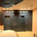 Yolo Motel
