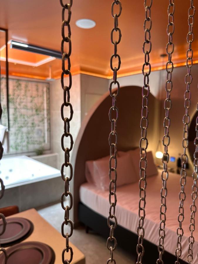 Love hotel Yolo Taguatinga
