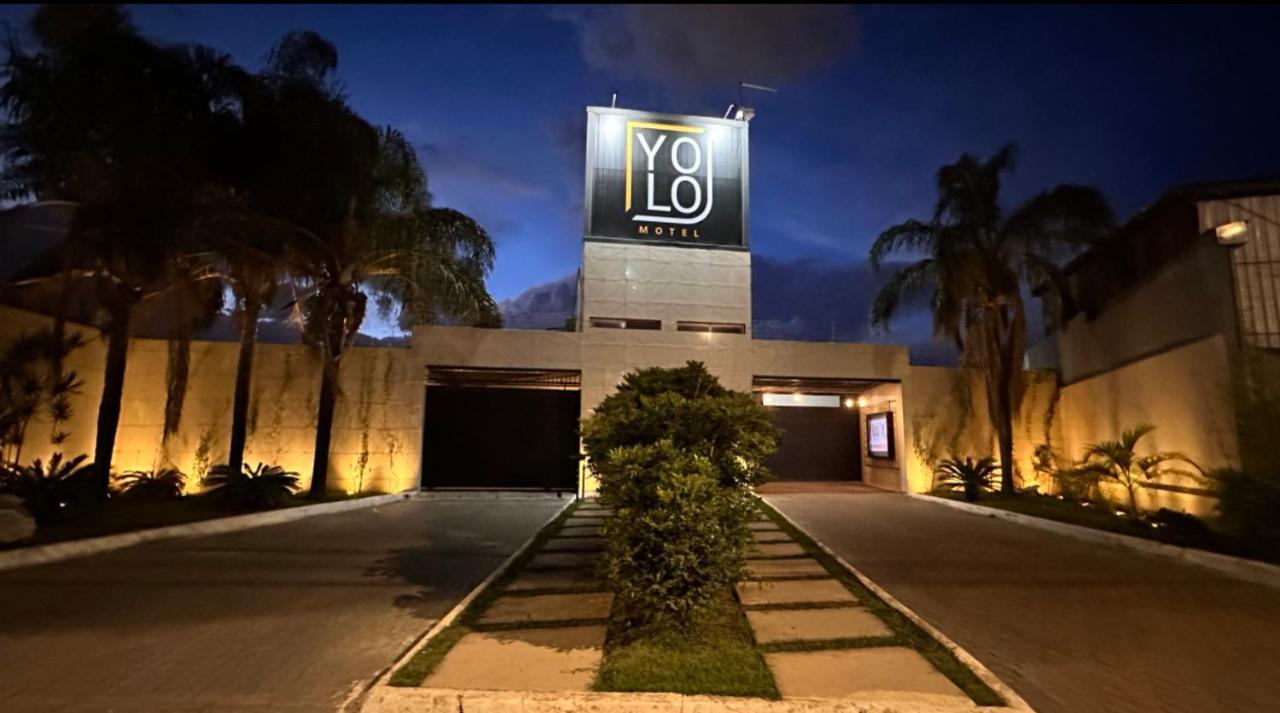 Love hotel Yolo